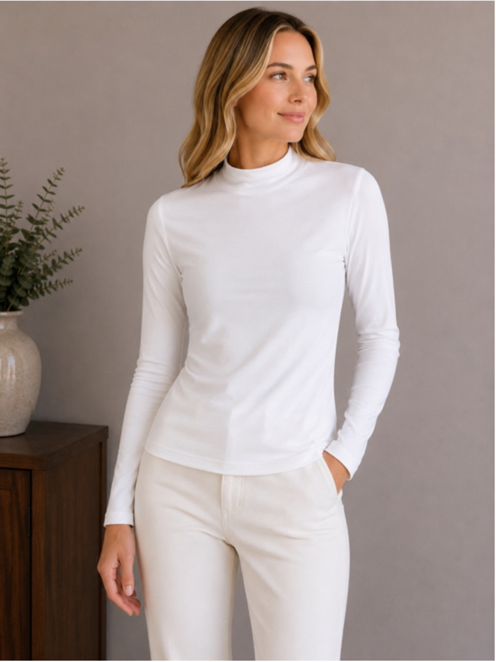 Women's Herlollychips Top Size M White Summer